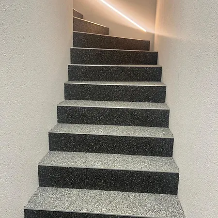 Villa Kleber -2 *